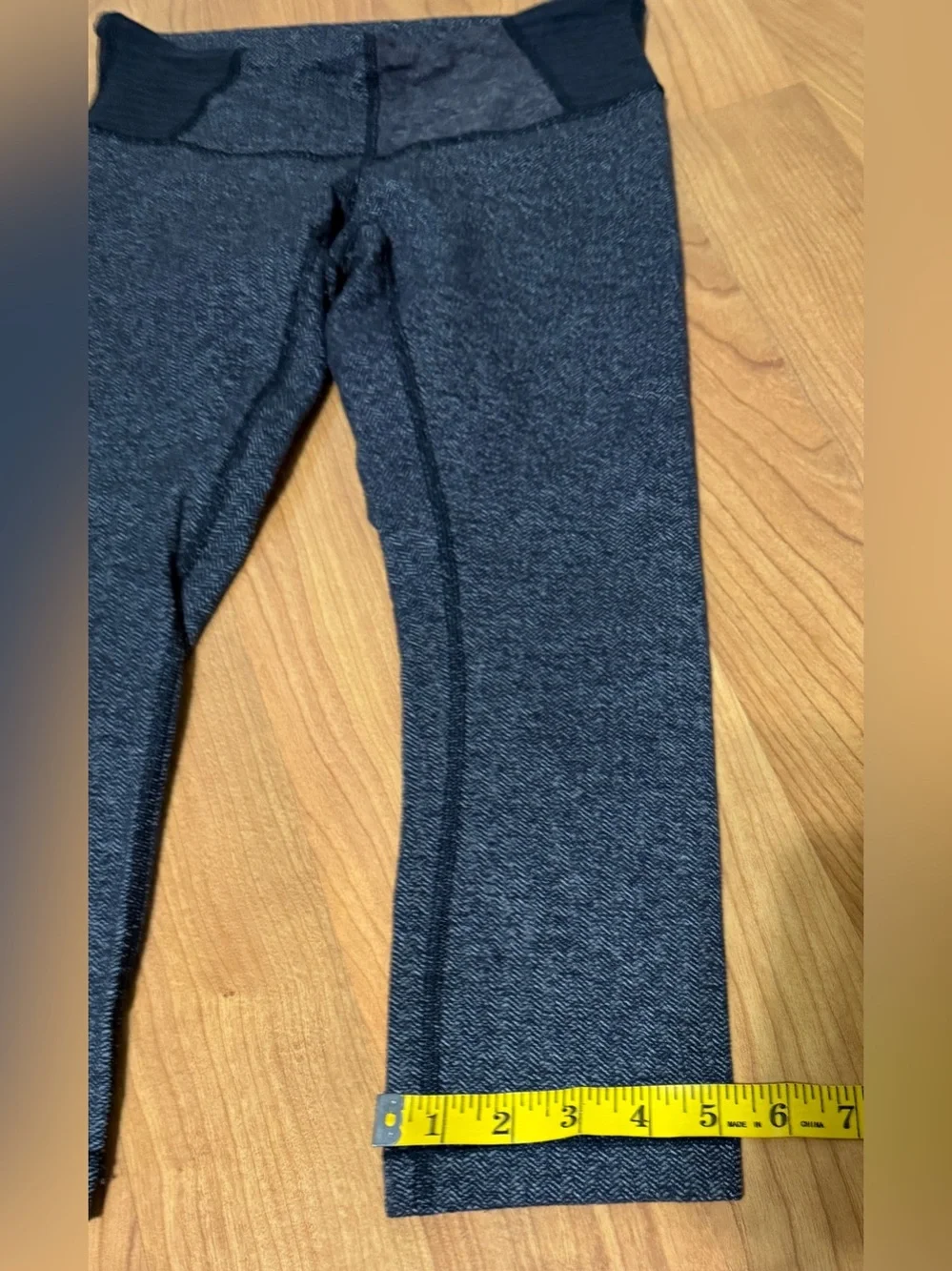 lululemon athletica Herringbone Cropped Leggings Gray/Black Size 4
